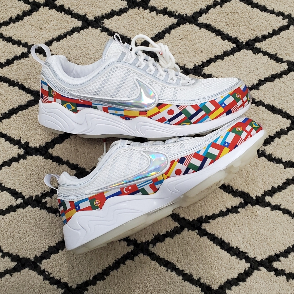 Nike Zoom Spiridon 16 NIC QS World Cup Flags - Picture 3 of 4